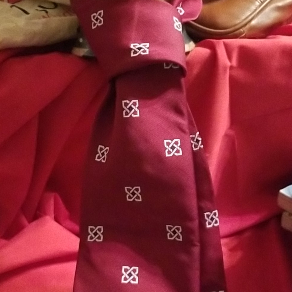 LONDANAIRE TIE